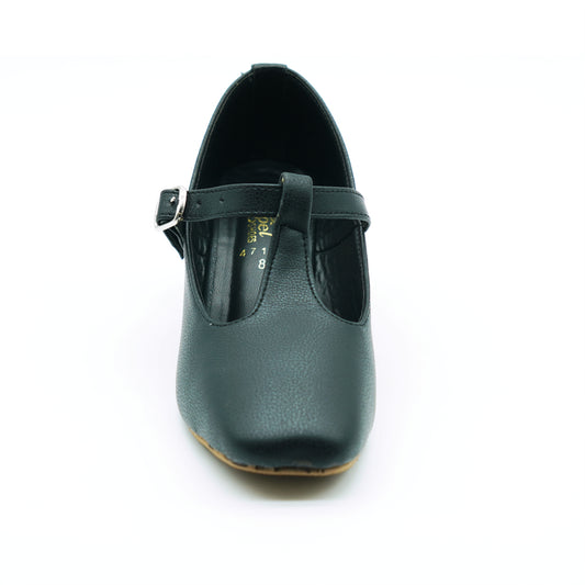 🖤 Black T-Strap Flats