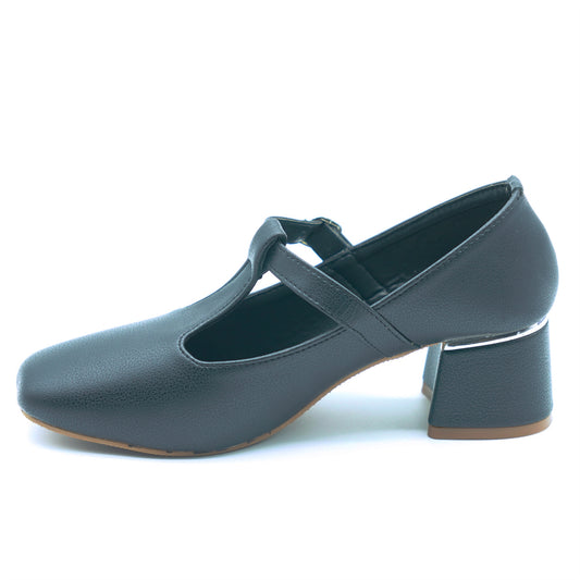 🖤 Black T-Strap Flats