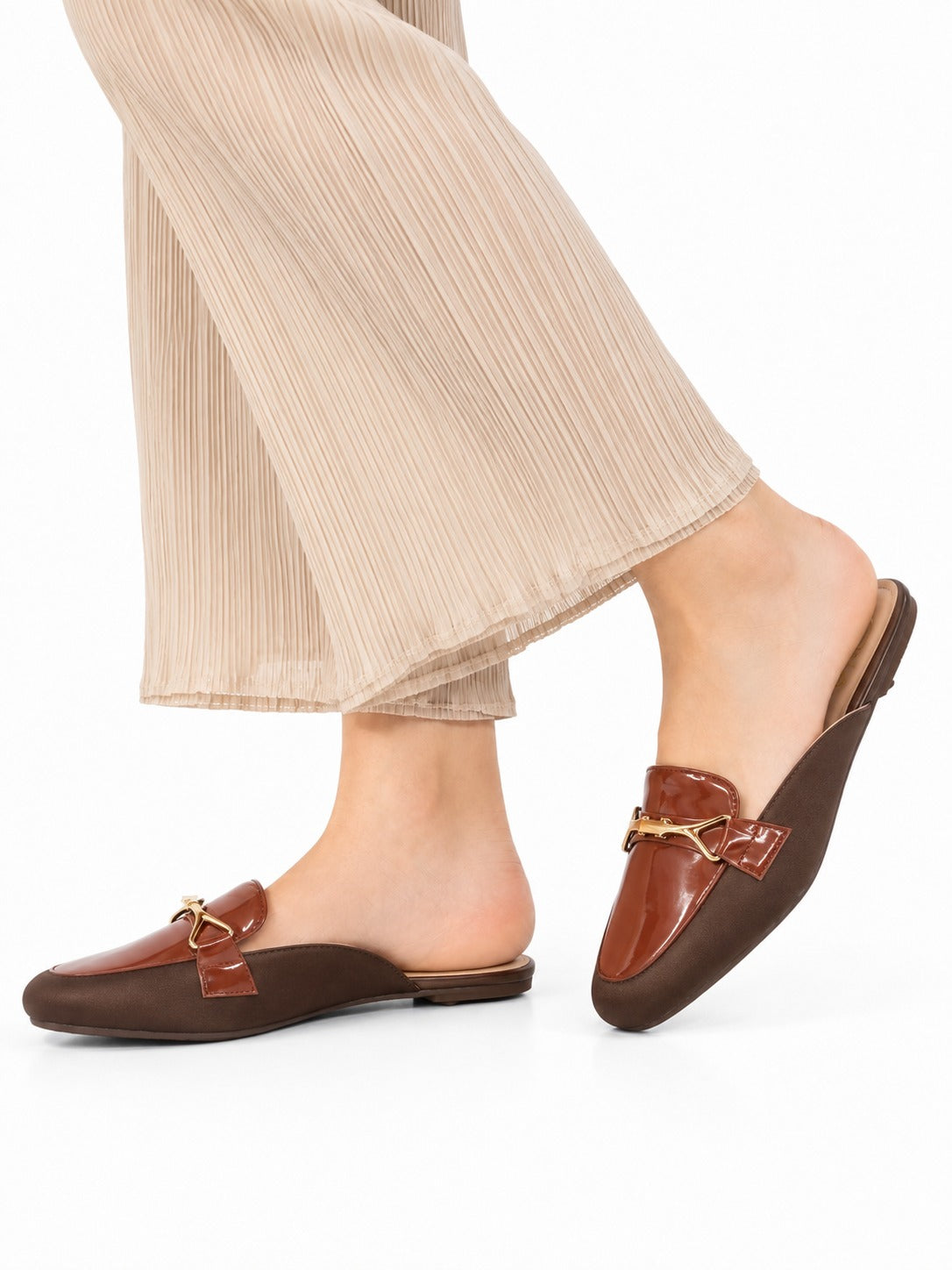 Classic chocolate Slip-On MulesBR103