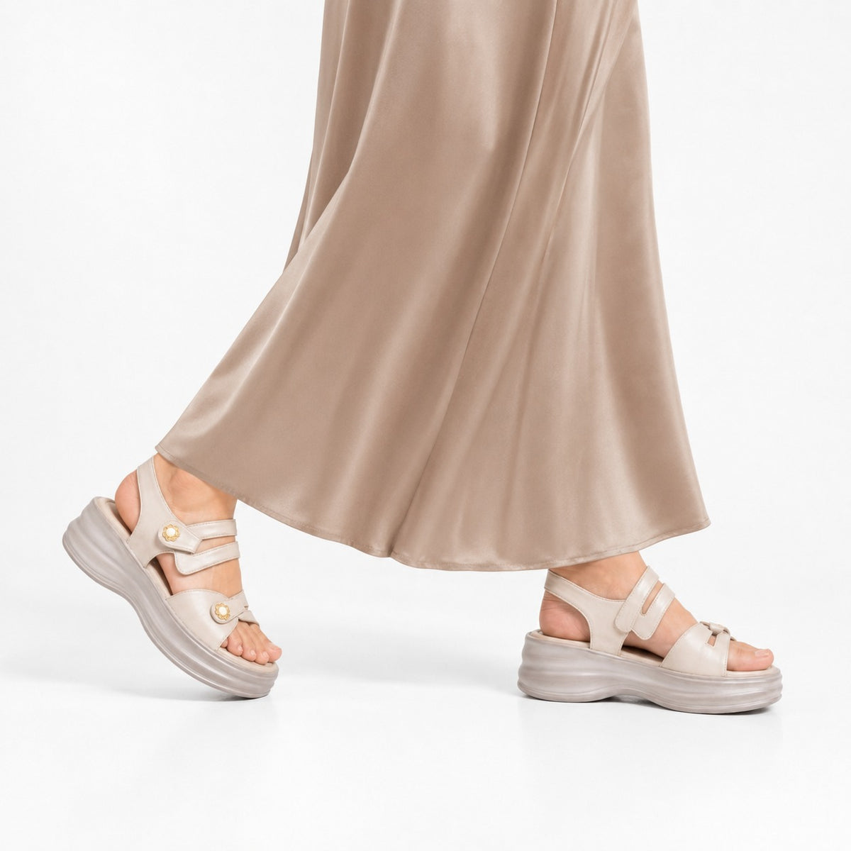 Elegant Strap Sandals Cream White 10007